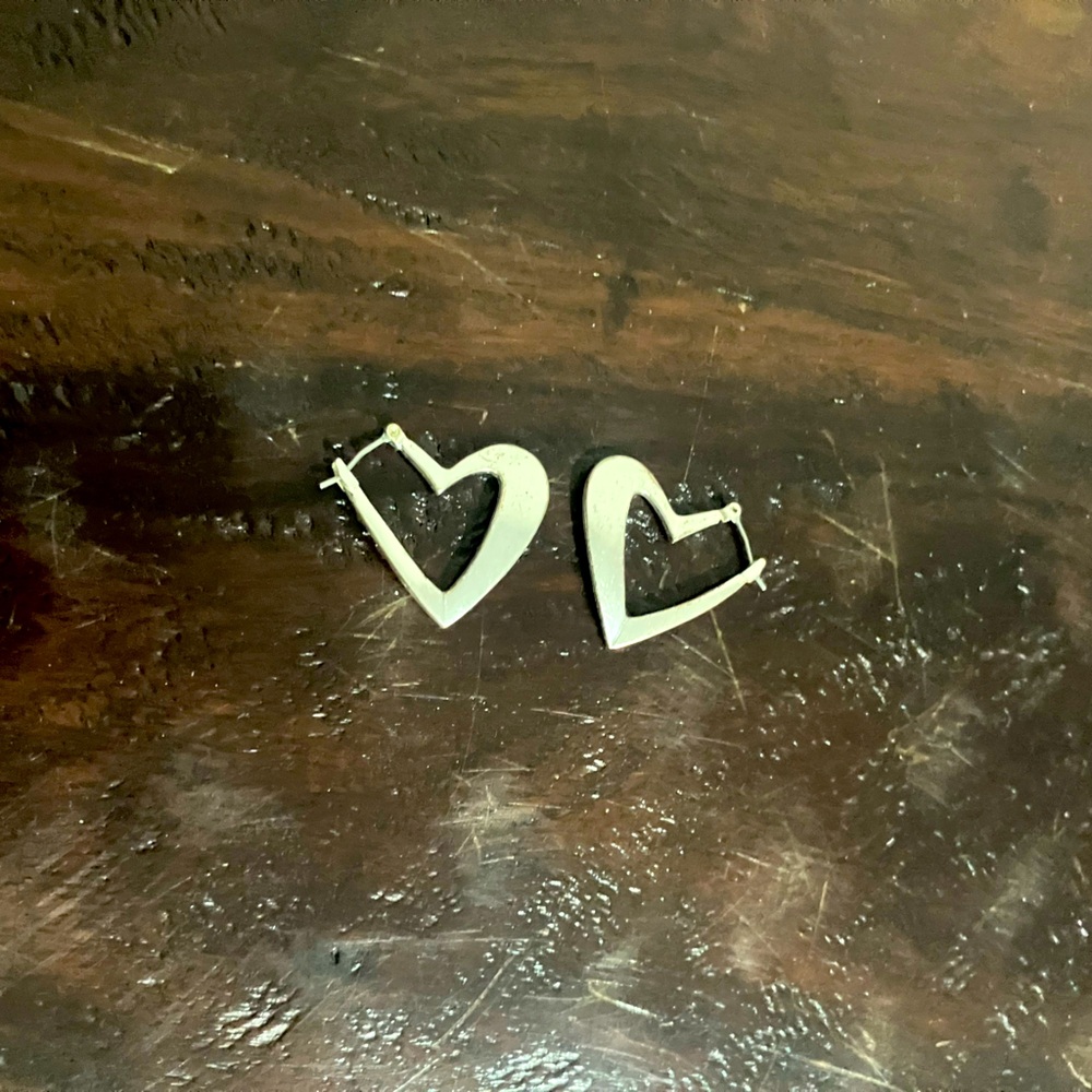 Fossil silver heart earrings